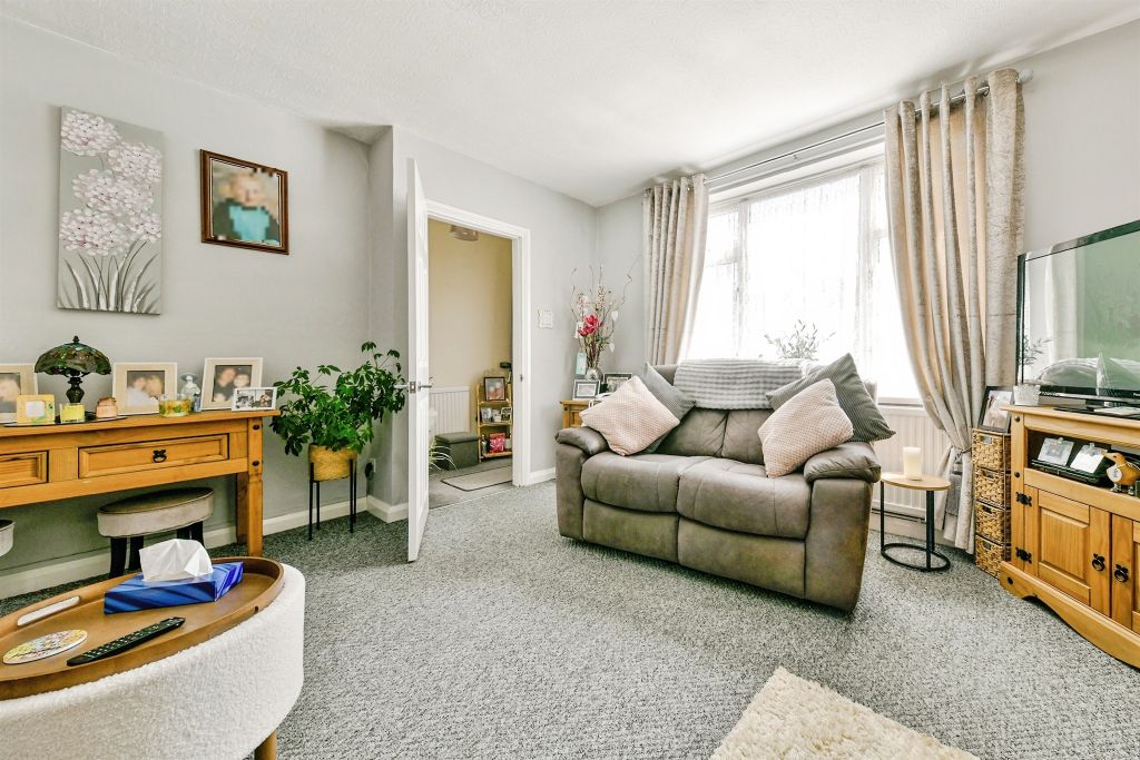 Property photo 3 of 17