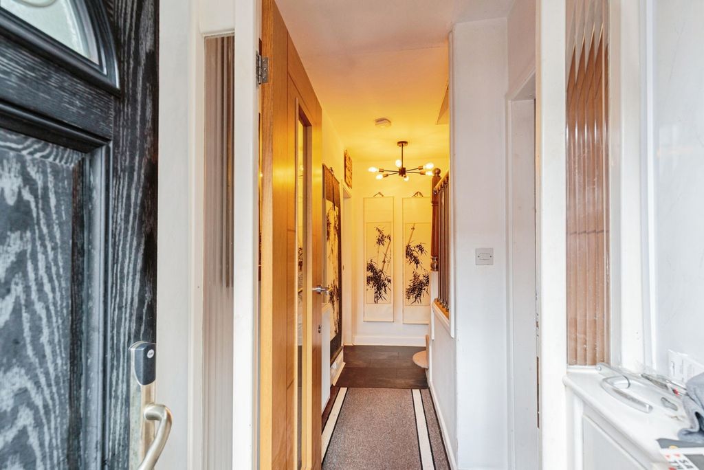 Property photo 2 of 18 Pbox-Img.Jpg