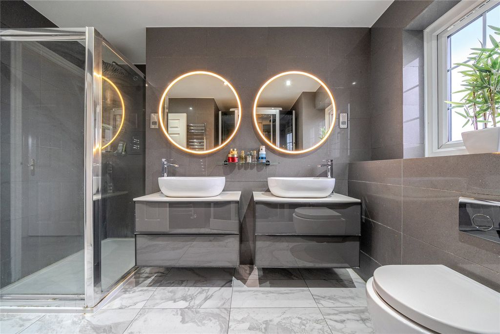 Additional image 52 of 6 bed country house for saleSandringham Drive, Dartford, Kent DA2