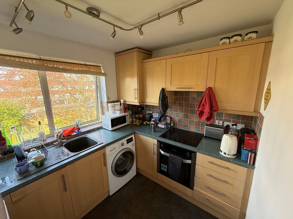 Property photo 2 of 9 Photo 16