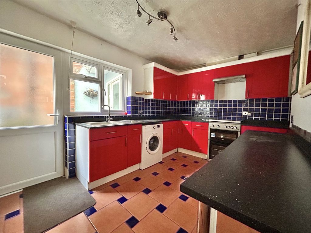 Property photo 3 of 7 Picture No. 06