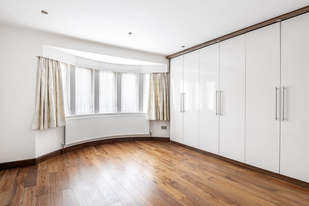 Property photo 2 of 7 819101 (5)