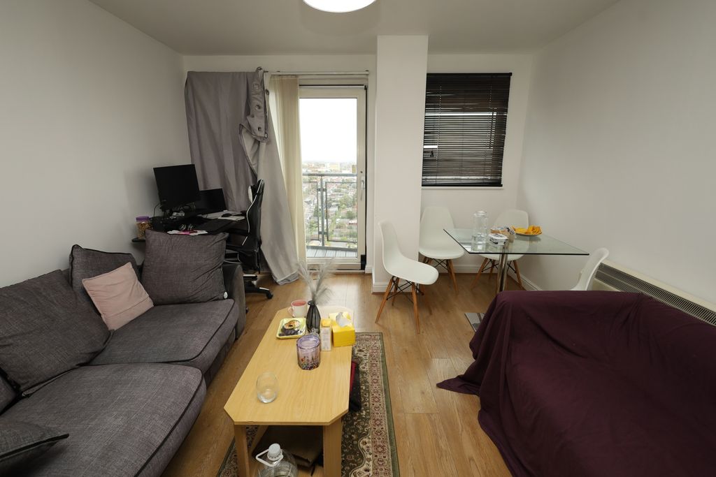 Property photo 2 of 13 Image 1