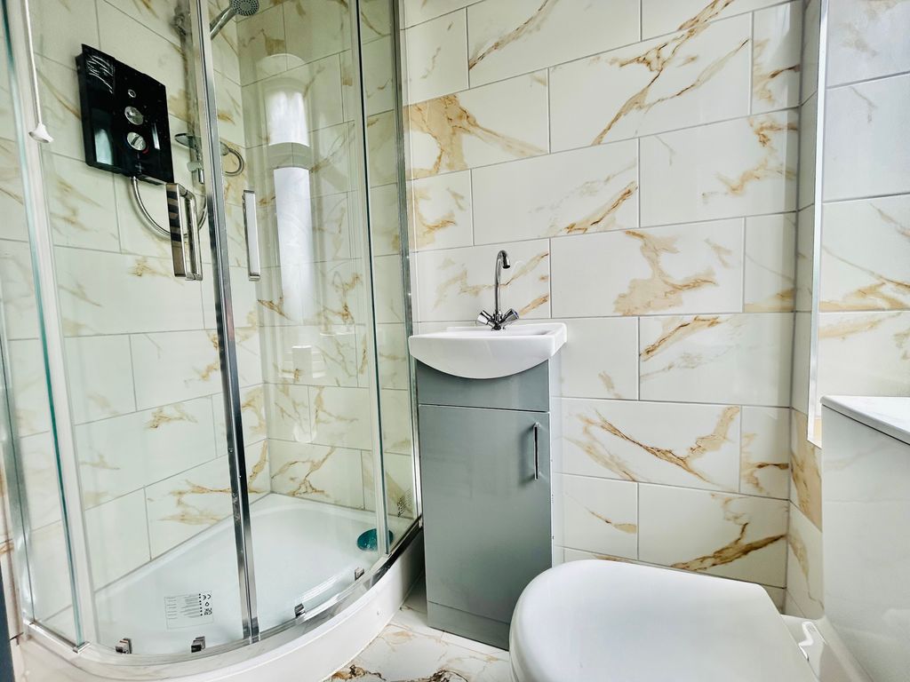 Property photo 3 of 3 Shower Room