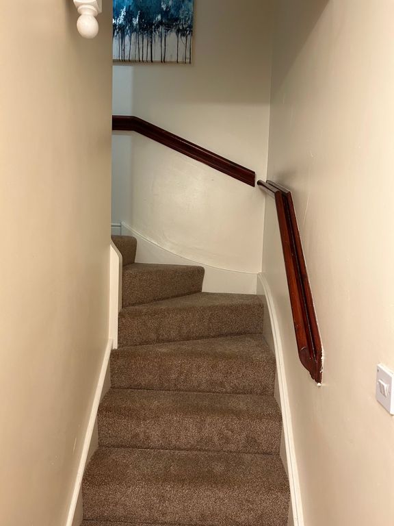 Property photo 3 of 14 Staircase