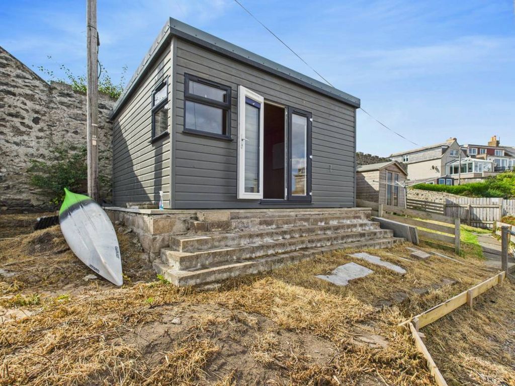 Property photo 3 of 38
