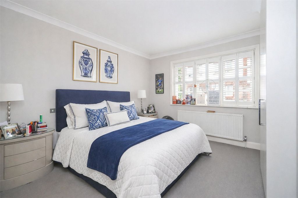 Property photo 2 of 7 Picture No. 11