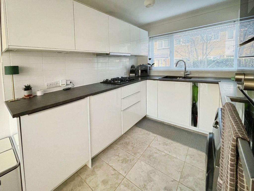 Property photo 3 of 16 Pbox-Img.Jpg