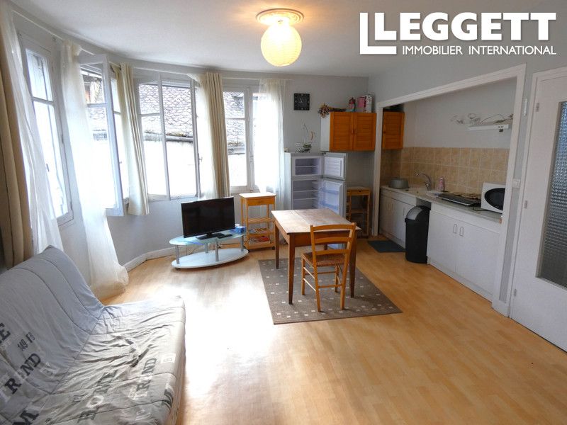 Property photo 2 of 10