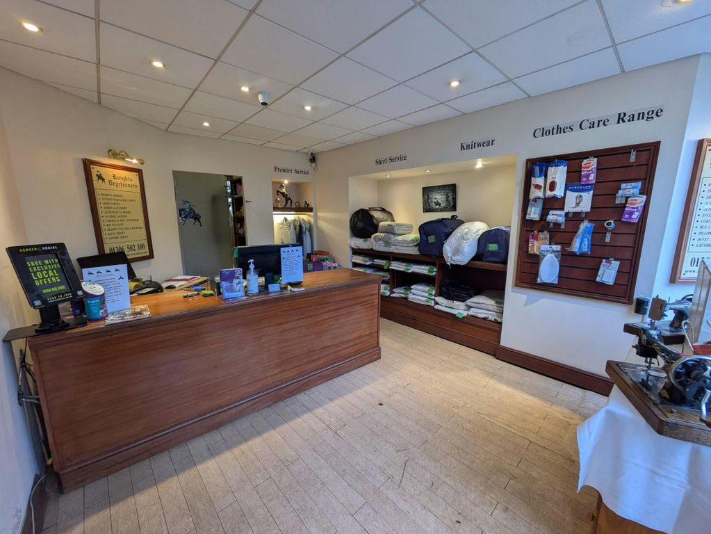 Property photo 3 of 14 1000040161.Jpg