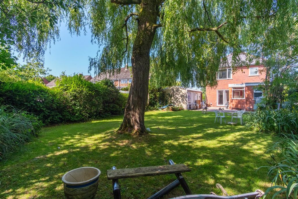 Property photo 1 of 33 Garden