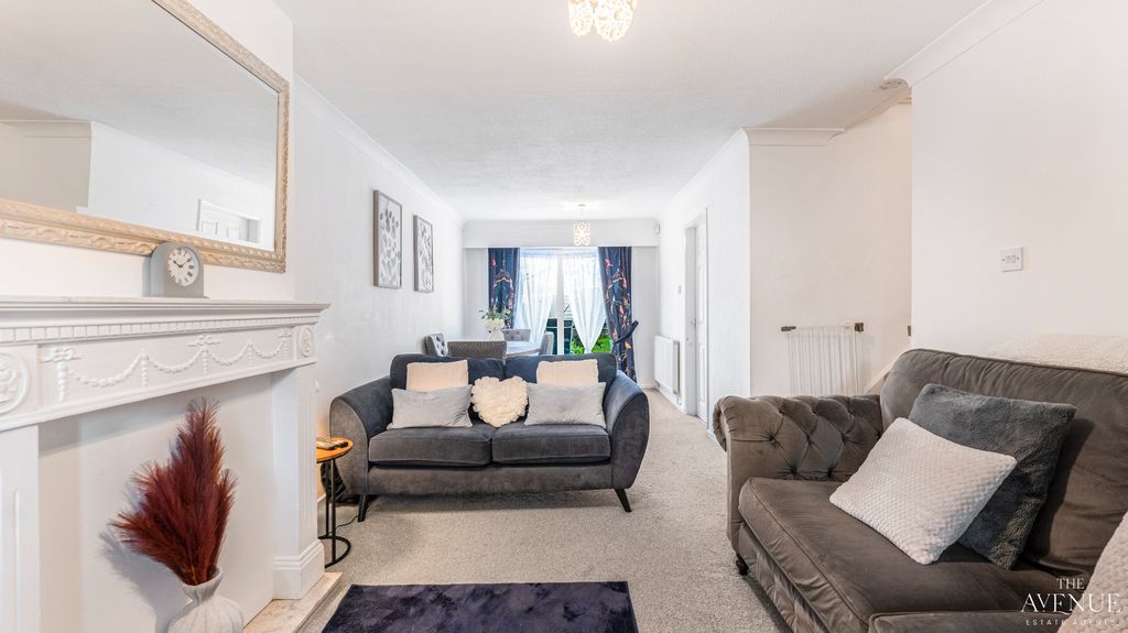 Property photo 2 of 27 5676175