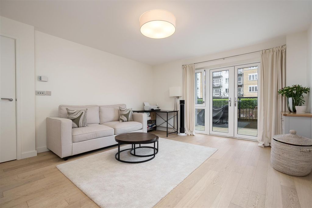 Property photo 2 of 14 Living Room/Dining R