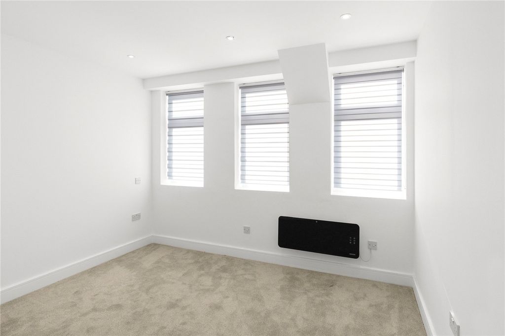 Property photo 2 of 10 Picture No. 02