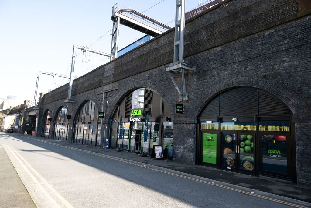 Property photo 2 of 5 Flexible Property Space