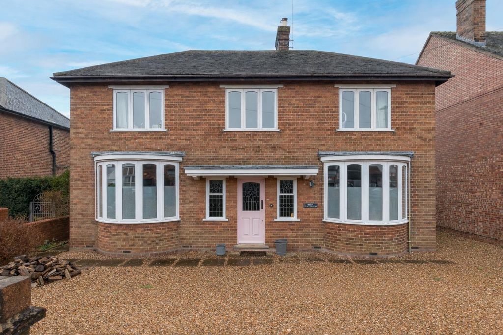 Property photo 1 of 29