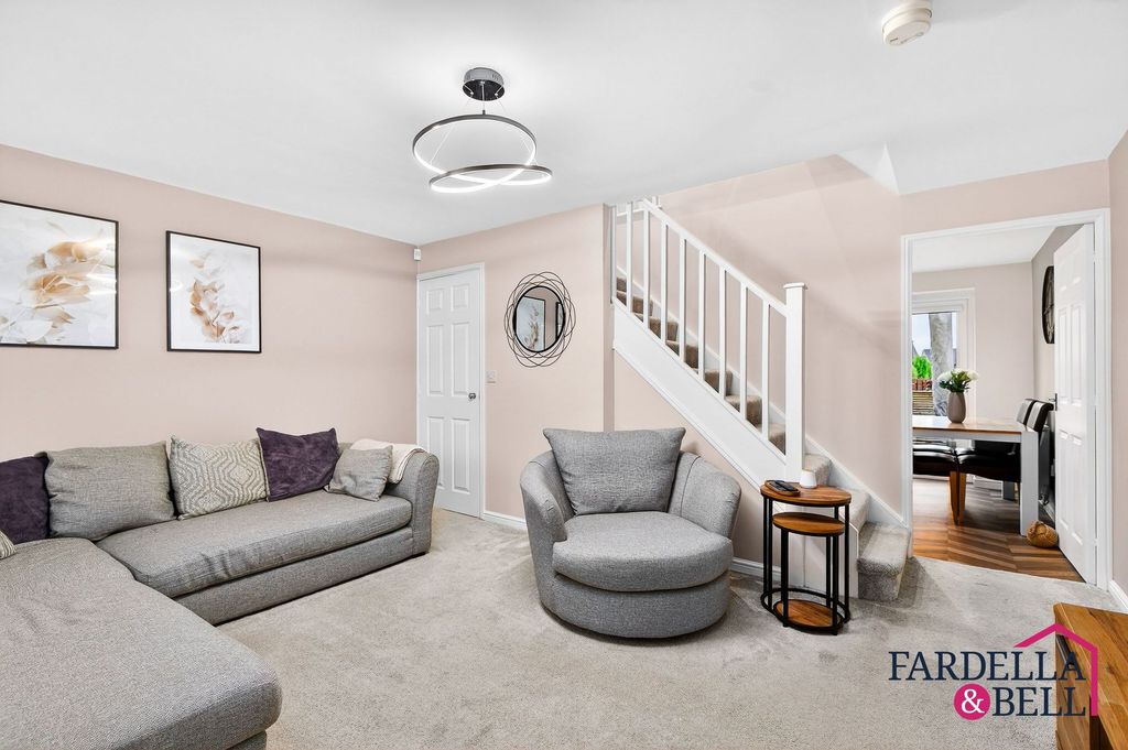 Property photo 3 of 13