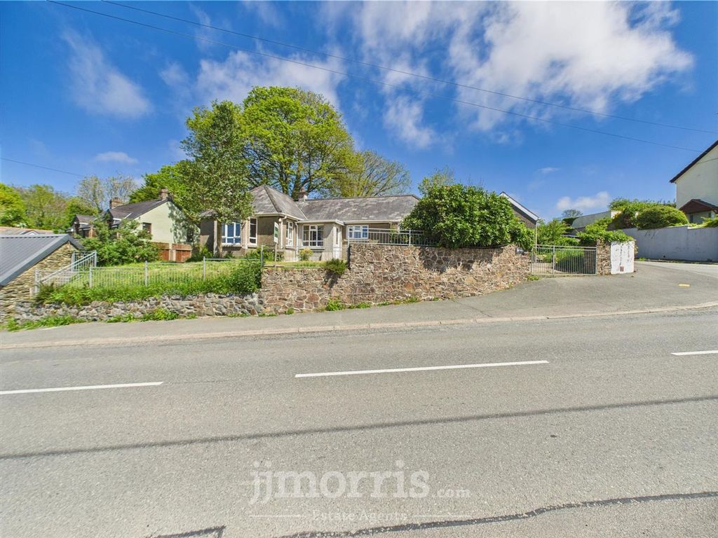 Property photo 2 of 37 Cam02122G0-Pr0300-Still006.Jpg