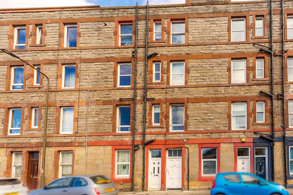 Property photo 1 of 17