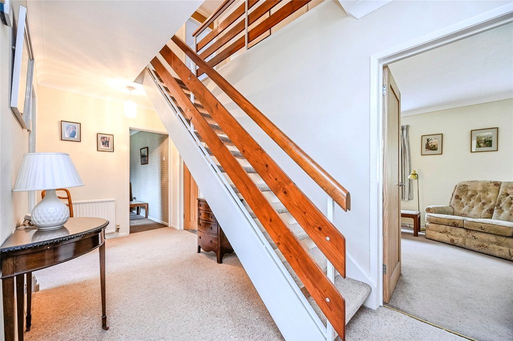 Property photo 3 of 19 Picture No. 10