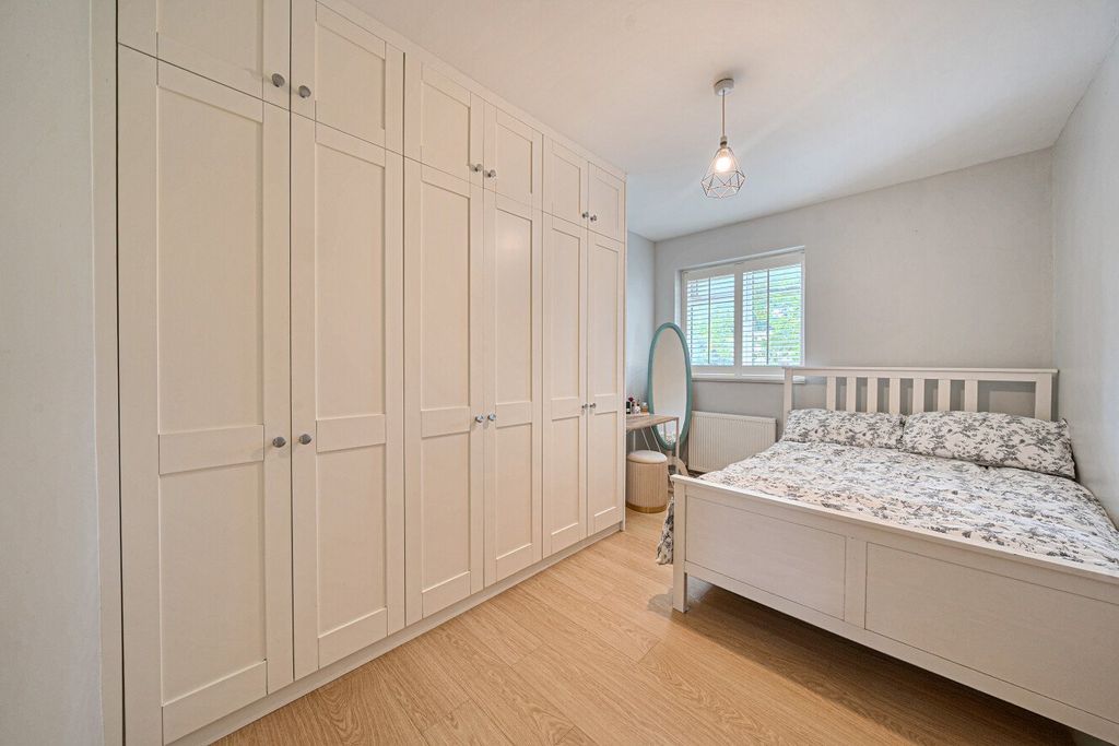 Property photo 3 of 6 Picture No. 05