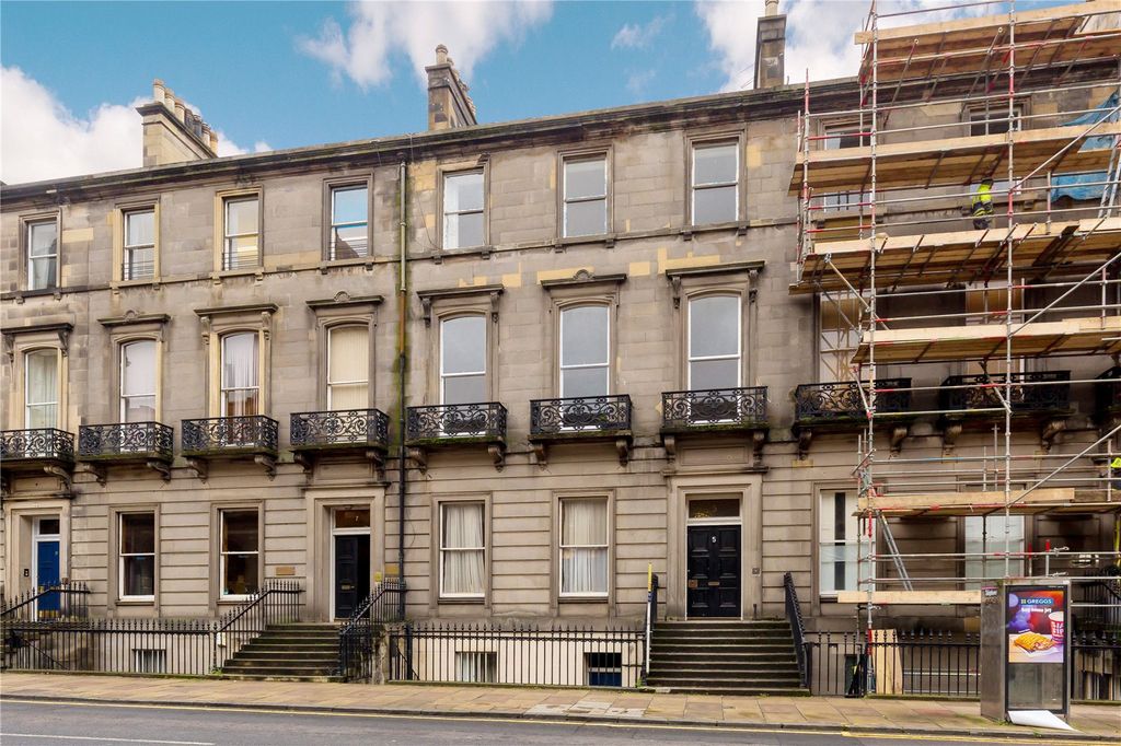 Property photo 2 of 23 Picture No. 01