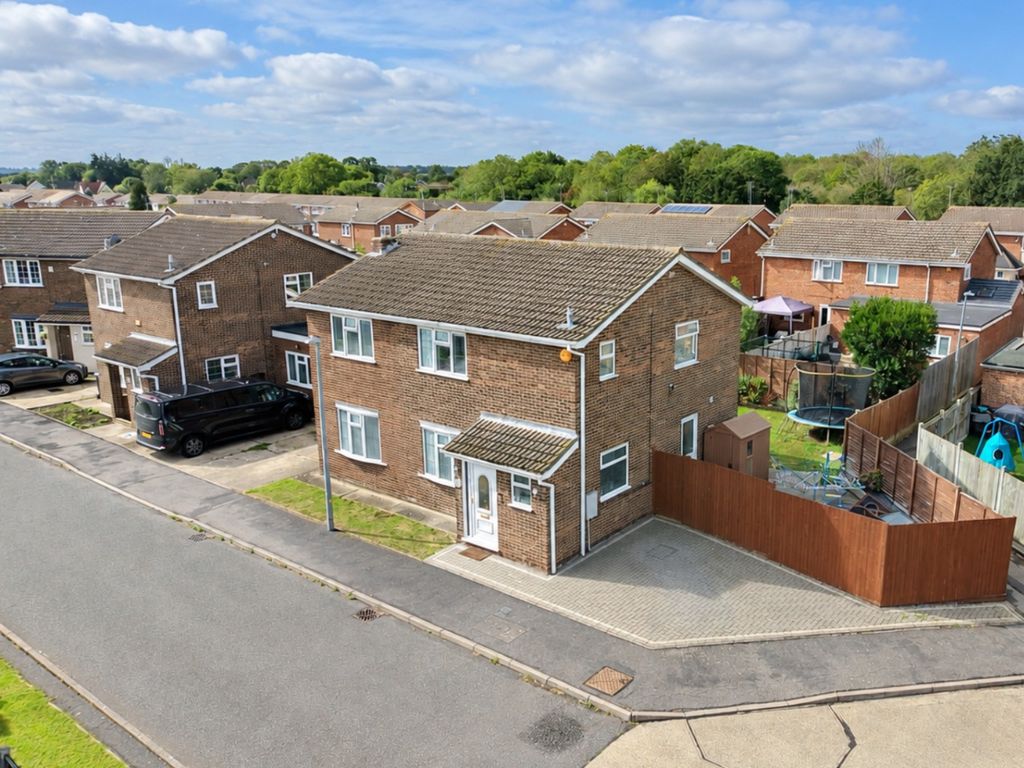 Property photo 1 of 33 5518421