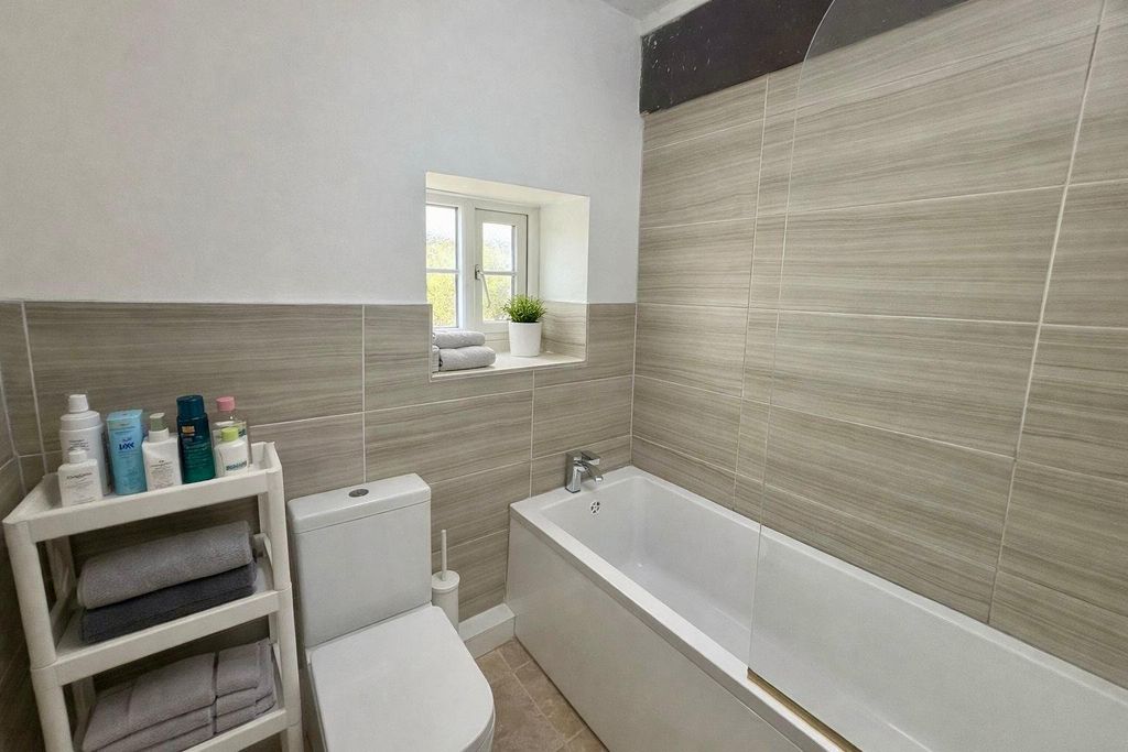 Property photo 3 of 9 Picture No. 37