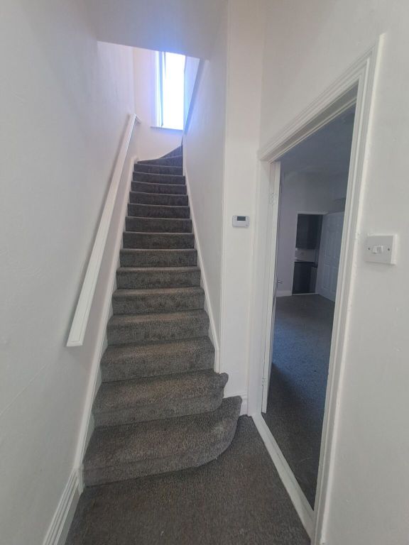 Property photo 3 of 25