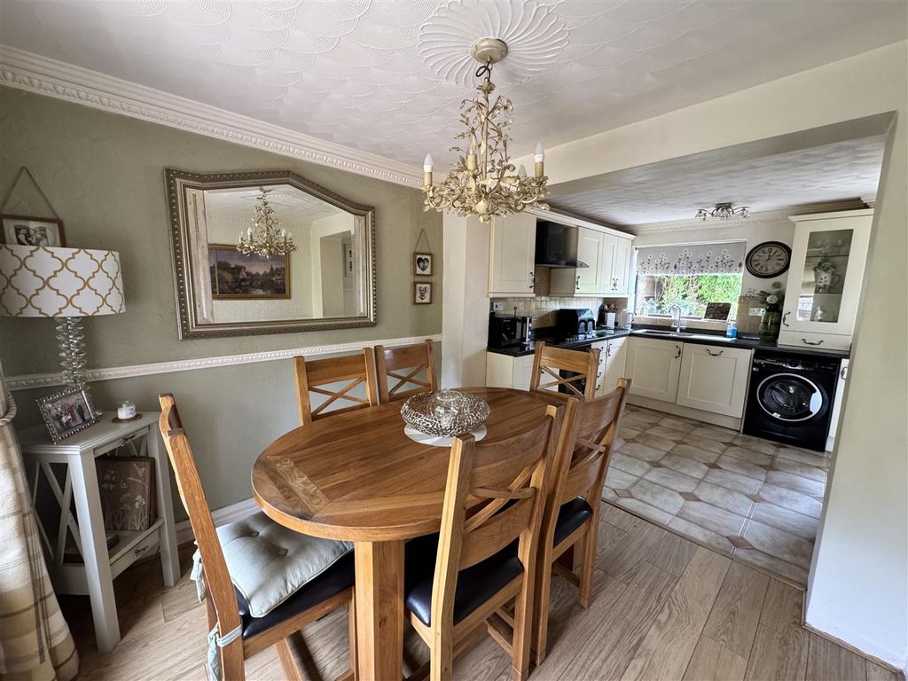 Property photo 3 of 12 Img_8484.Jpg