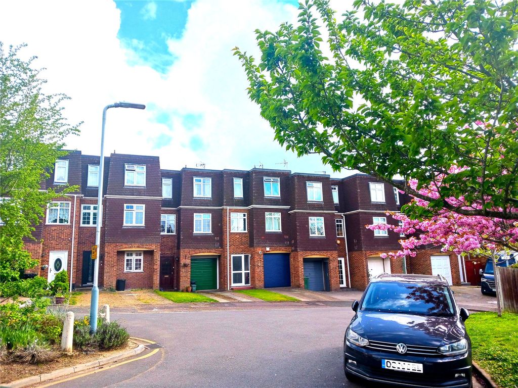 Property photo 1 of 24 Picture No. 32