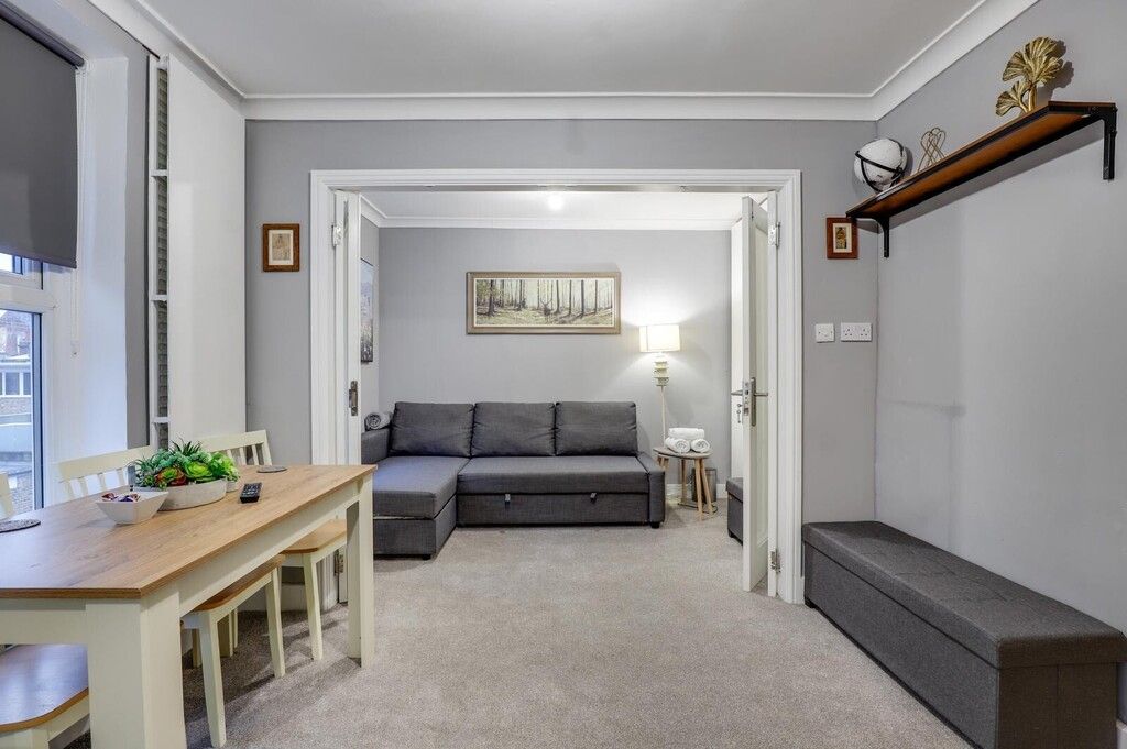 Property photo 3 of 11 d3F2F955-F49A-4153-B
