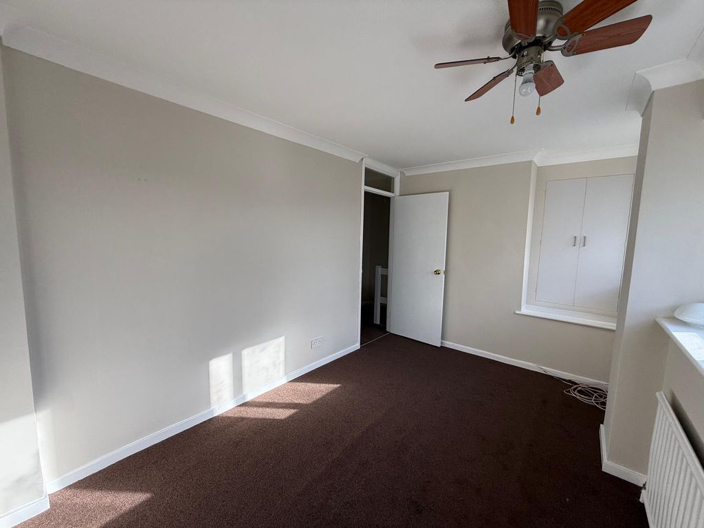 Property photo 3 of 8 Gallery