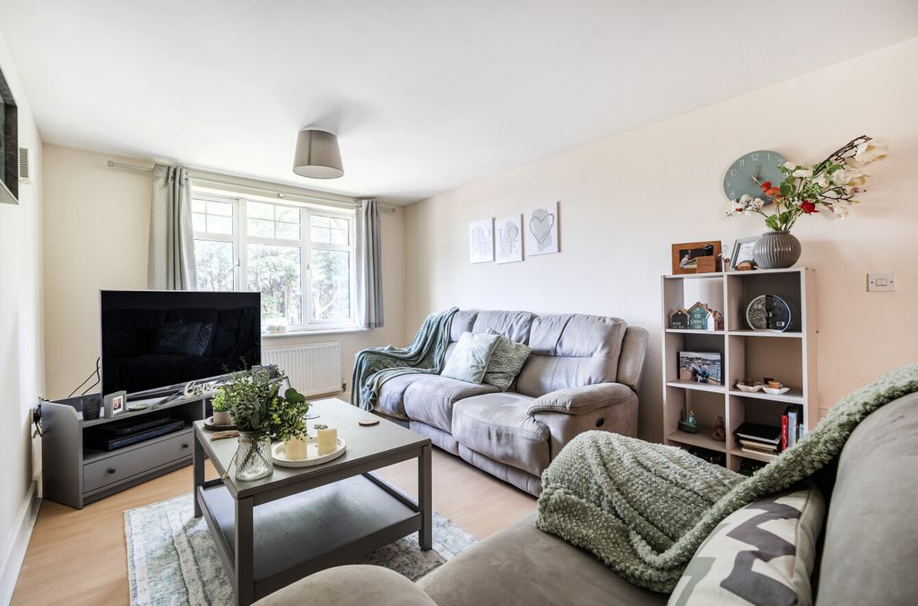 Property photo 2 of 9 1355496-2-68c40c6...
