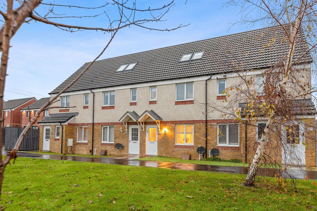 Property photo 2 of 24