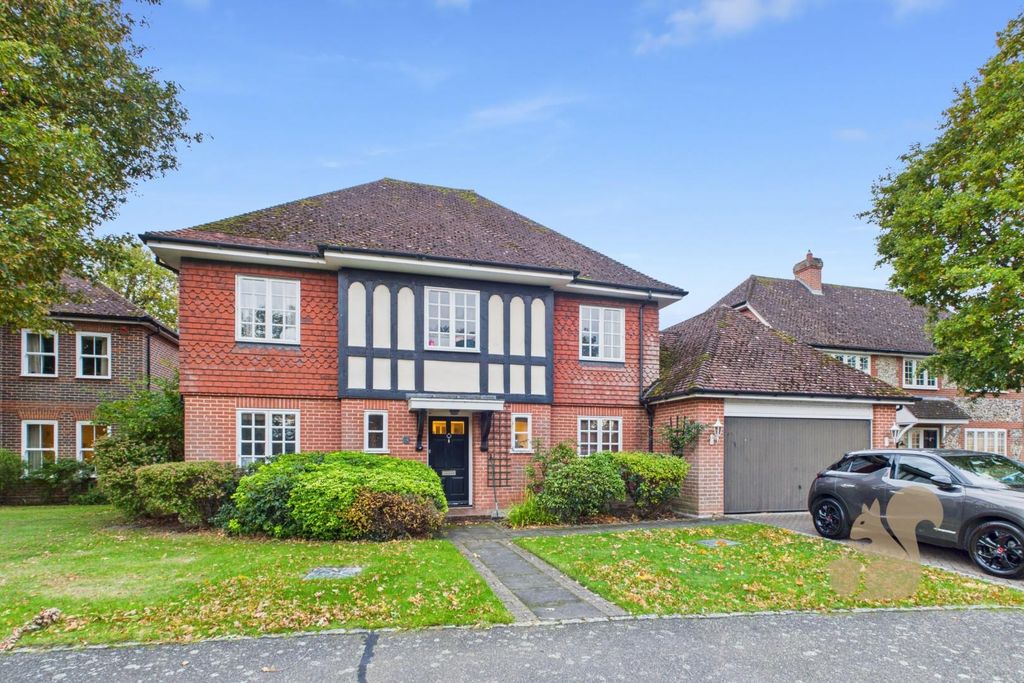 Property photo 1 of 44 Cam01659G0-Pr0634-Still034.Jpg