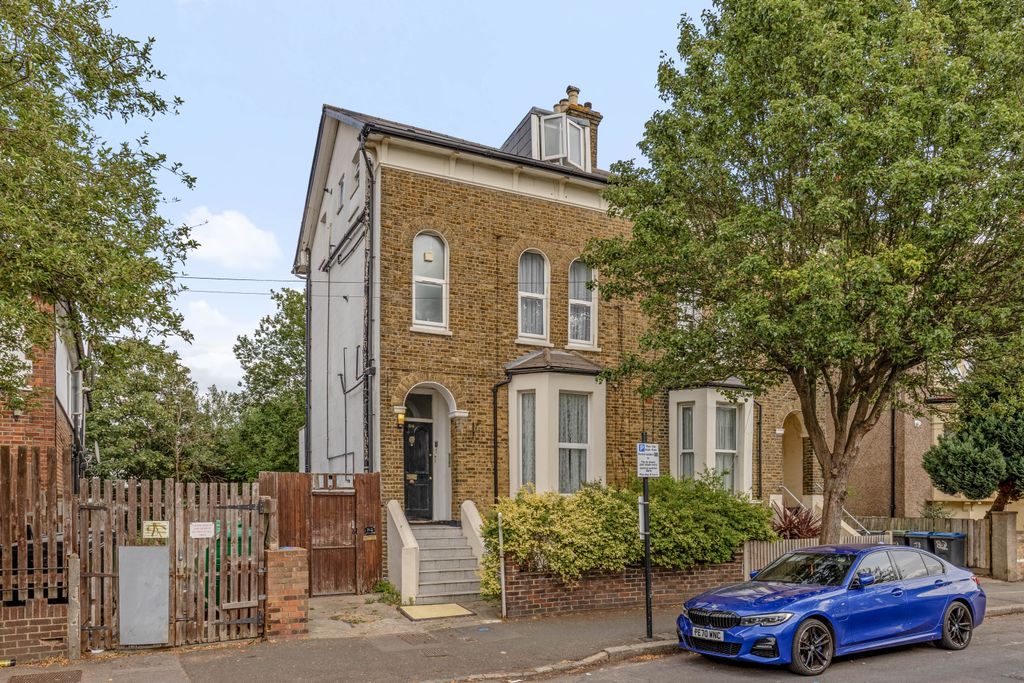 Property photo 1 of 13