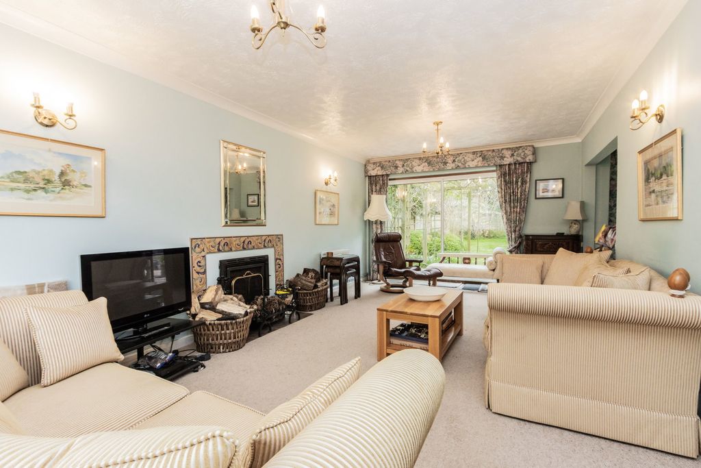 Property photo 3 of 15
