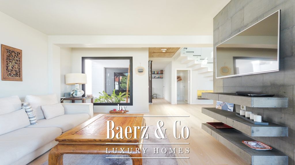 Property photo 3 of 43