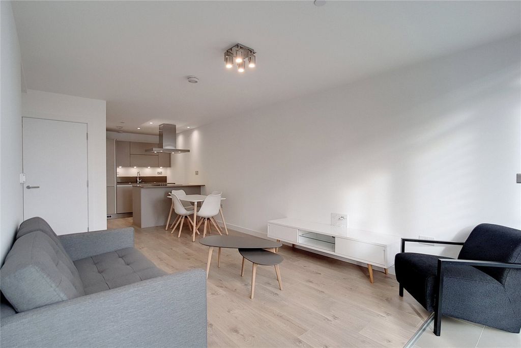 Property photo 2 of 10 Picture No. 06