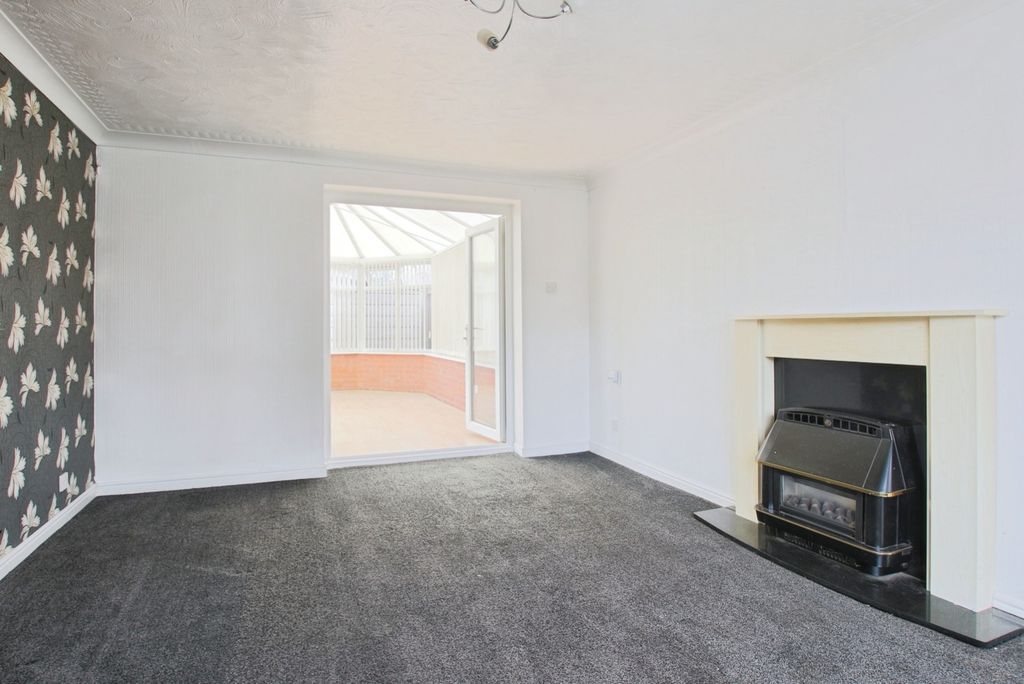 Property photo 2 of 16 4353374