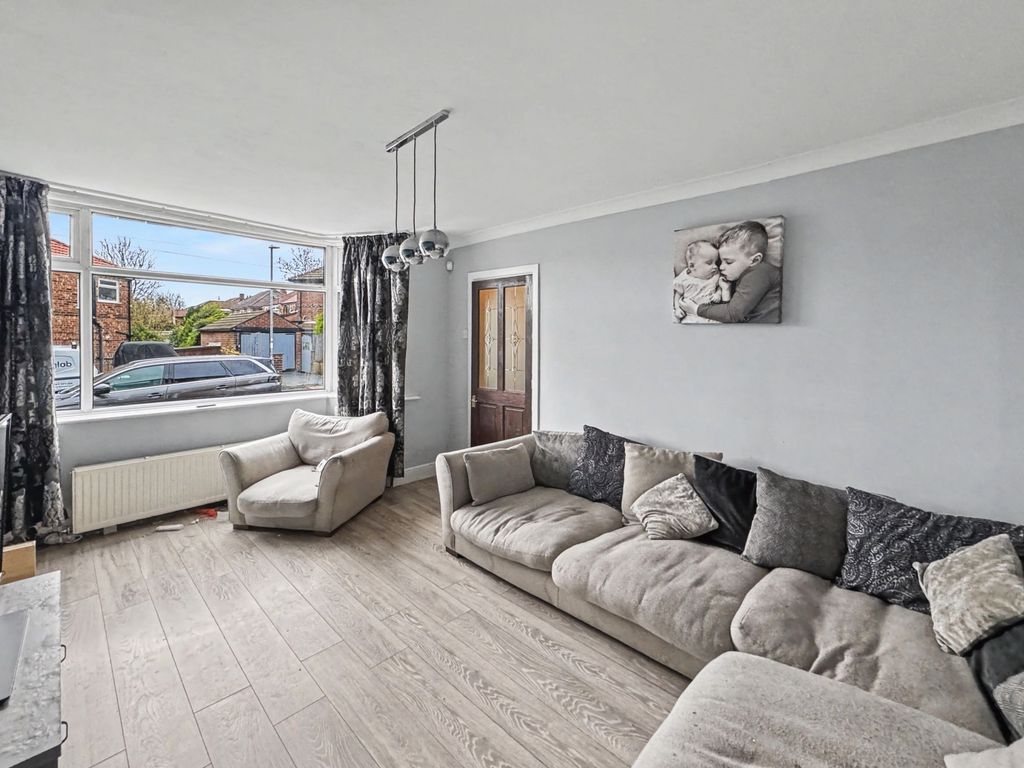 Property photo 3 of 25