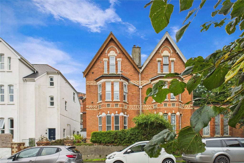 Property photo 1 of 14 Picture No. 02