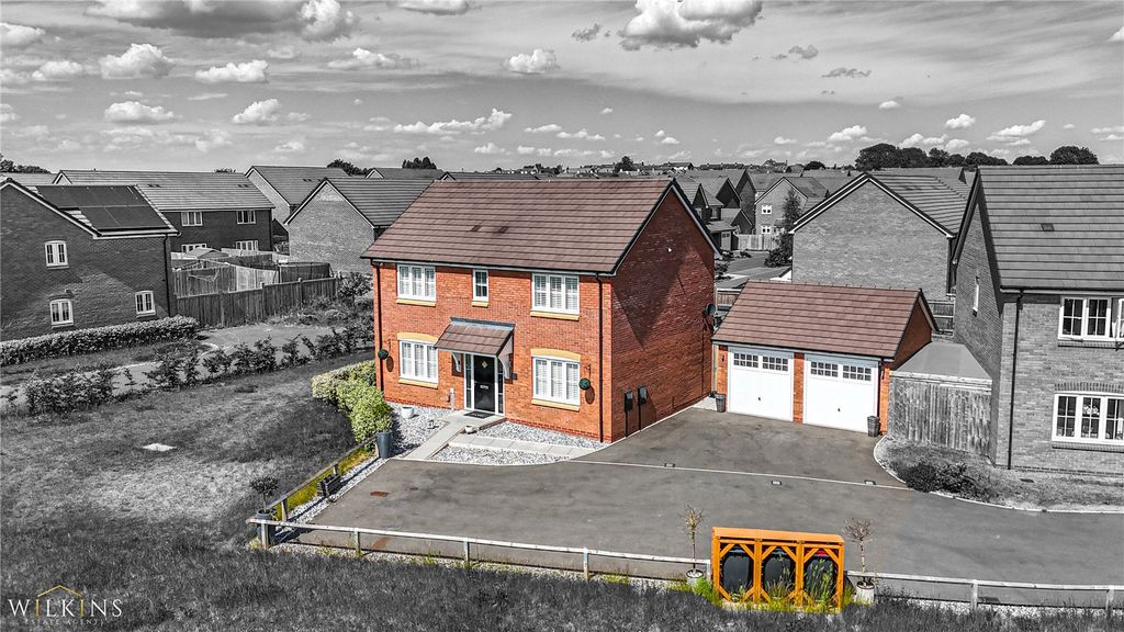 Property photo 1 of 57 Picture No. 02