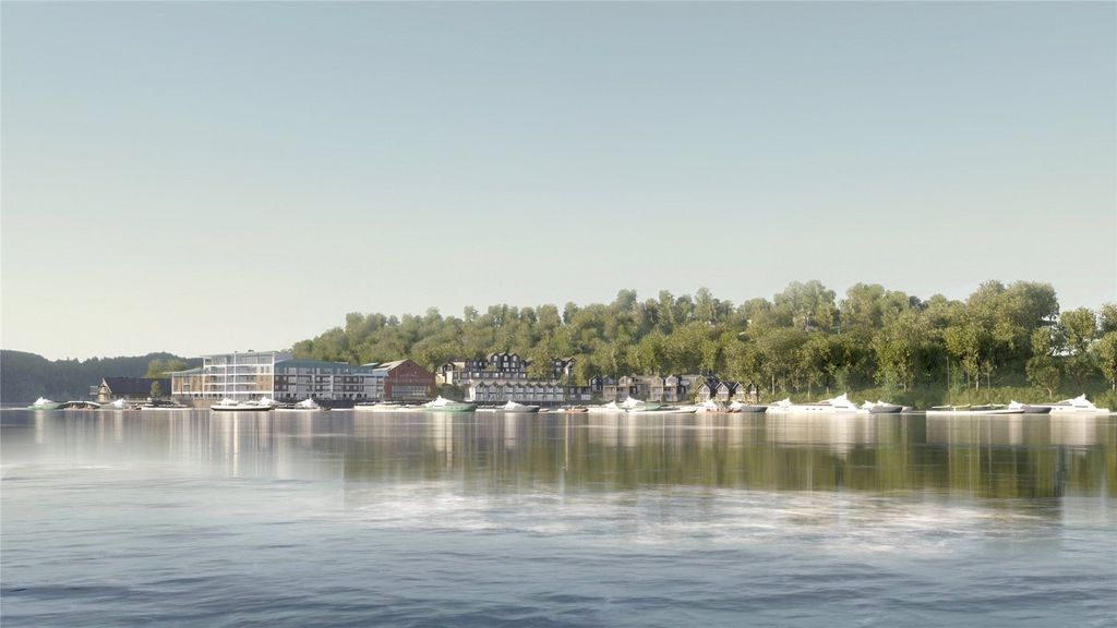 Property photo 3 of 17 Water View