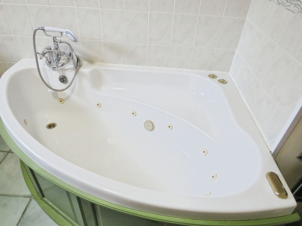 Additional image 10 of 4 bed property to rentDuchess Drive, Newmarket CB8