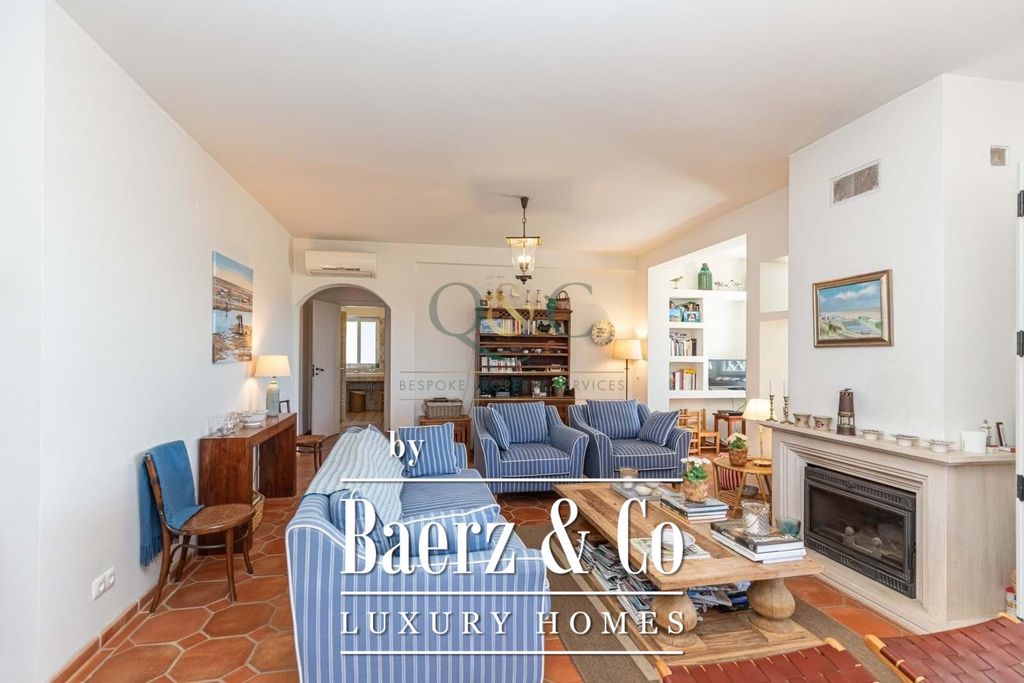 Property photo 2 of 33