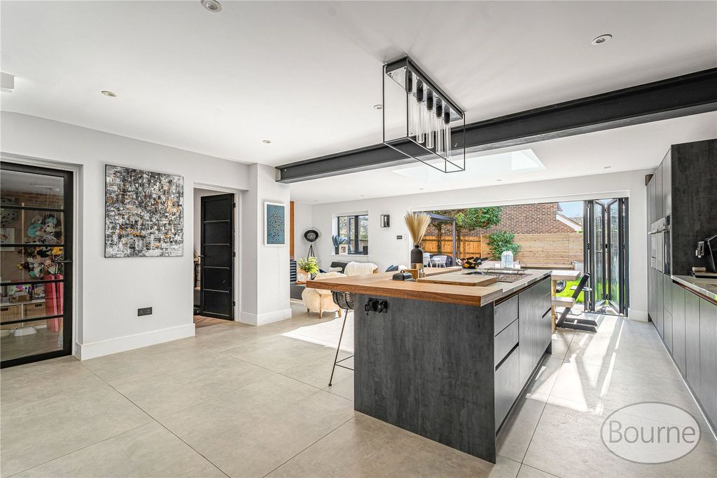 Property photo 2 of 30 Picture No. 59