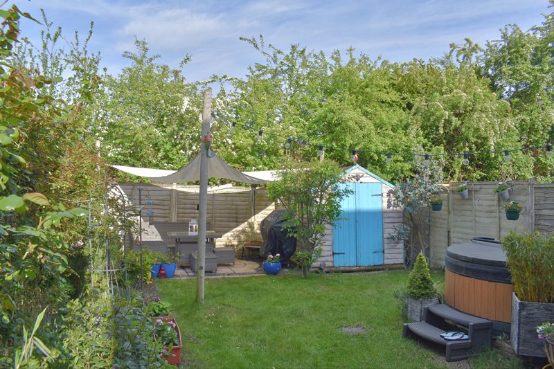 Property photo 2 of 15 Garden