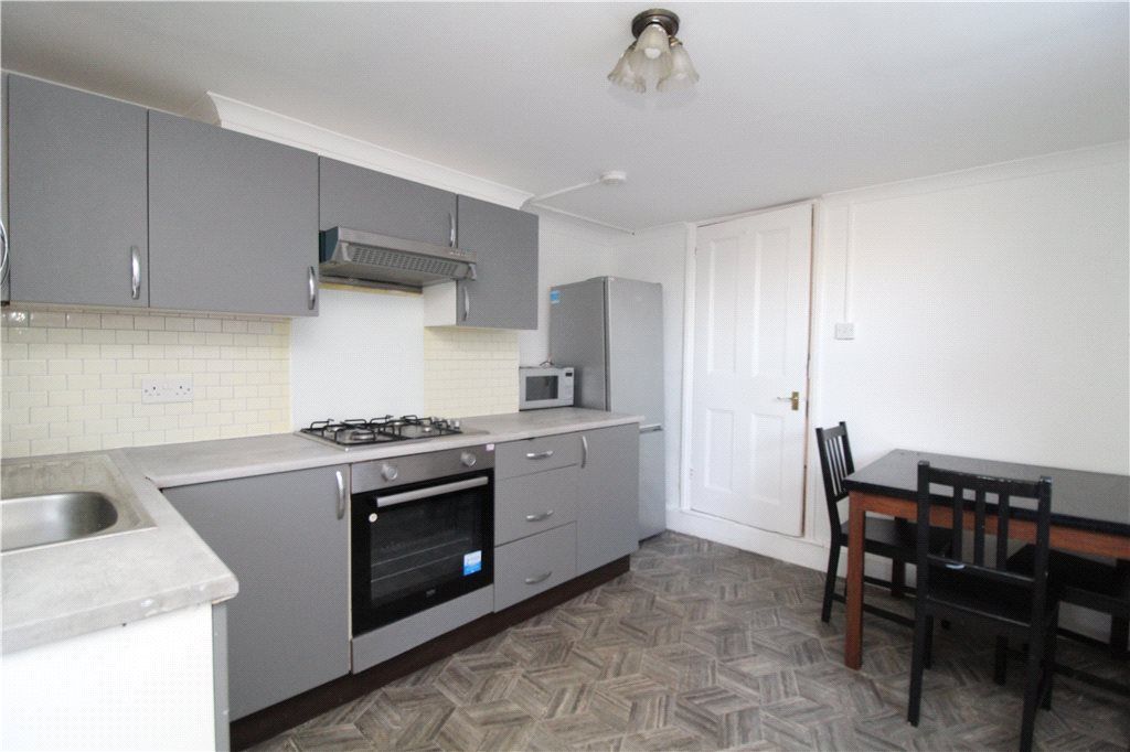 Property photo 1 of 10 Kitchen